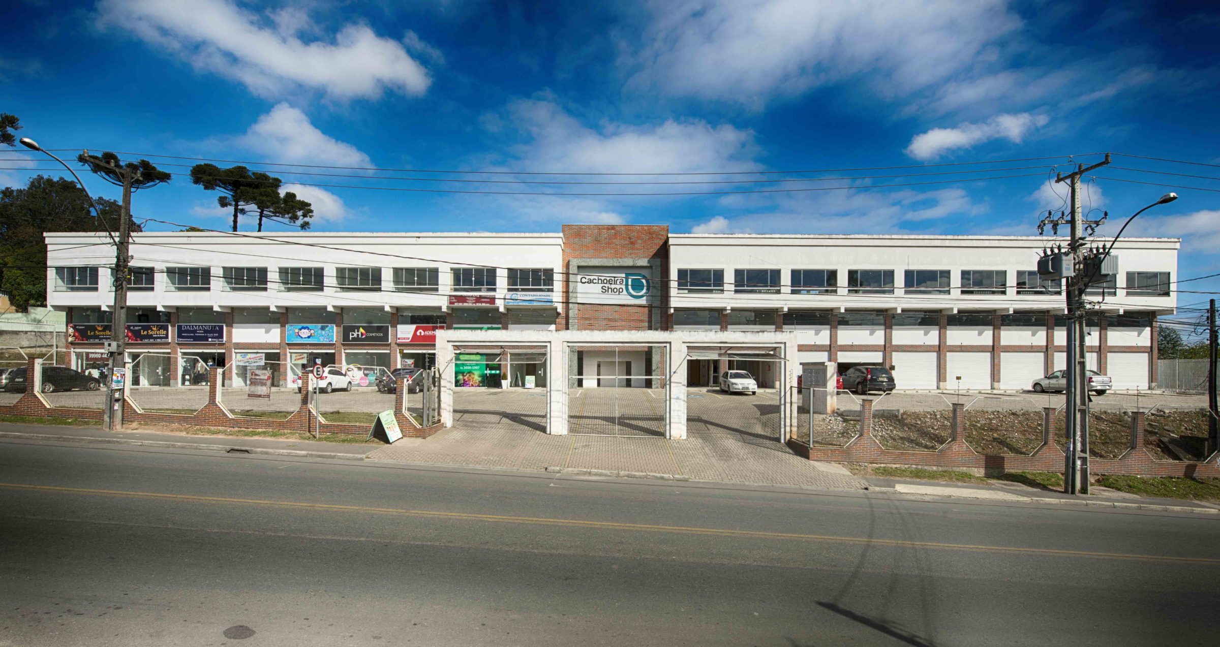 Centro Comercial Cachoeira Shop Lojas e Salas Comerciais para alugar em Almirante Tamandaré